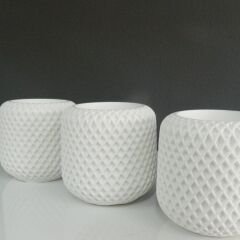 Modern Desenli Saksı – Şıklık ve Minimalizm Bir Arada!