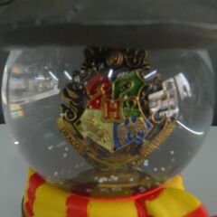 Harry Potter Temalı Işıklı Müzikli Kar Küresi
